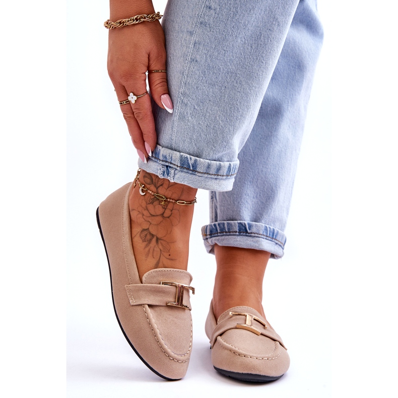 Klassische Slip-on-Mokassins mit Verzierung, Hellbeige 1