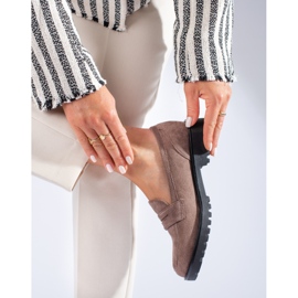 Dunkelbeige Wildlederschuhe für Damen von Shelovet 2