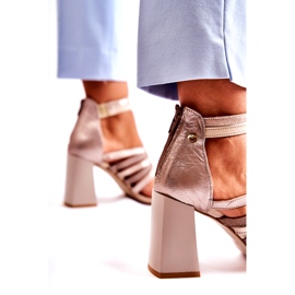 Damen-Ledersandalen auf einer massiven Stange Maciejka 05514-04 Beige-Gold 2