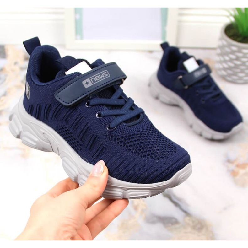 Sportschuhe auf der Plattform News Jr EVE395 in Marineblau 1