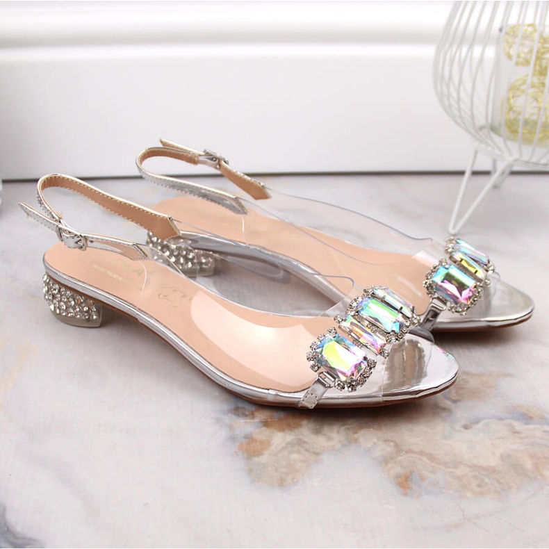 Flache silberne Sandalen mit Zirkonen S.Barski MR1037-11 1