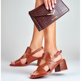 La.Fi Stiletto-Sandalen aus braunem Leder 1