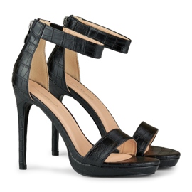 Schwarze Damensandalen mit hohem Absatz 1