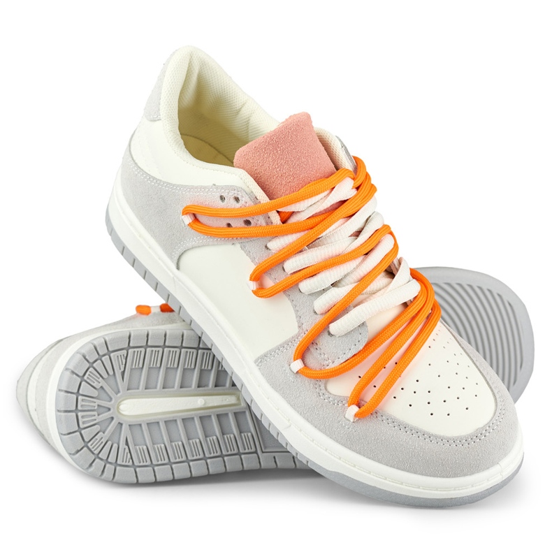Damen-Sneaker mit orangefarbenen Schnürsenkeln weiß 1