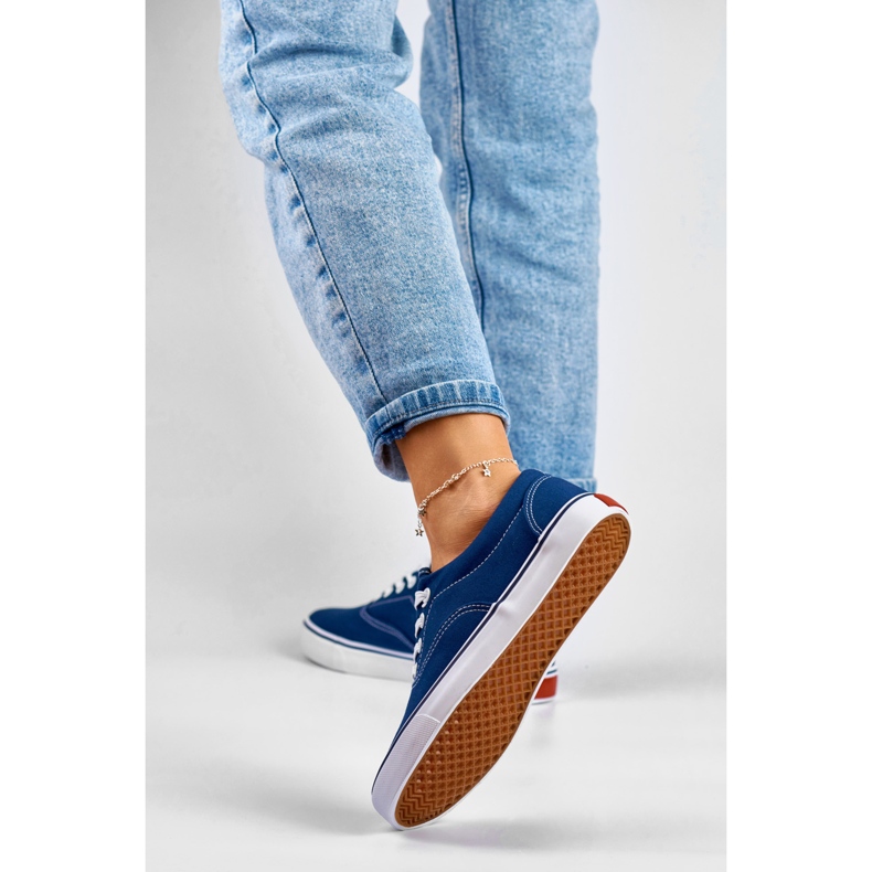 Klassische marineblaue Damen-Sneaker 2