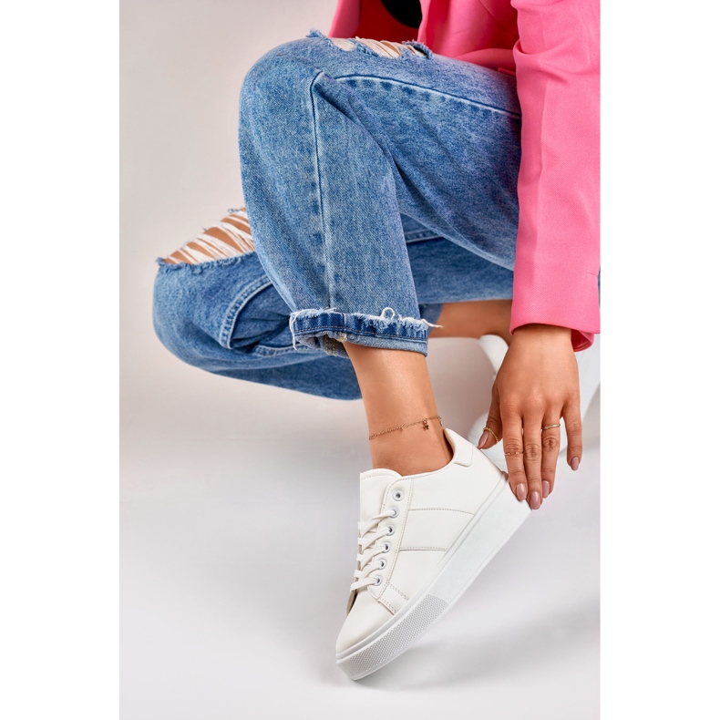 Weiße Damen-Sneaker auf der Plattform 1