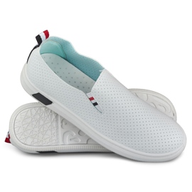 Durchbrochene Slip-On-Sneaker für Damen in Weiß 1