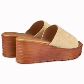 Beige Keilsandaletten von Versis 2