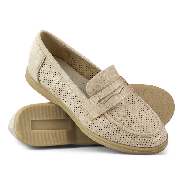 Durchbrochene Damenschuhe mit goldenem Glanz beige 1