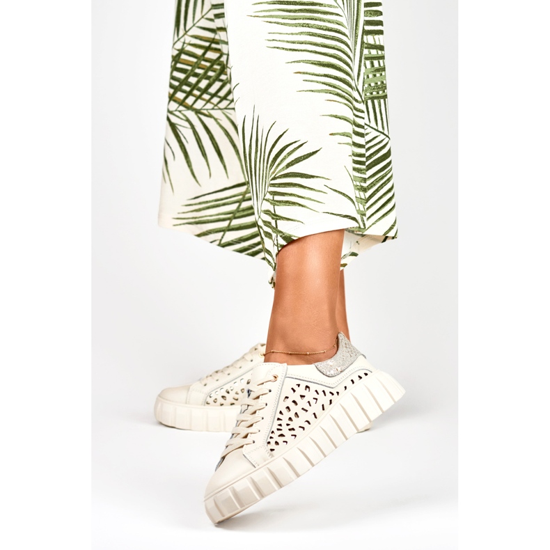 Beigefarbene Damen-Sportschuhe aus Naturleder 1