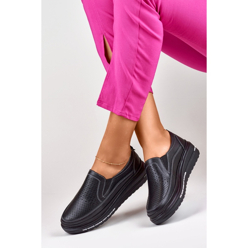 Durchbrochene Damenschuhe aus Naturleder schwarz 2