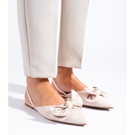 Wildlederbeige Ballerinas mit Schleife von Shelovet 2