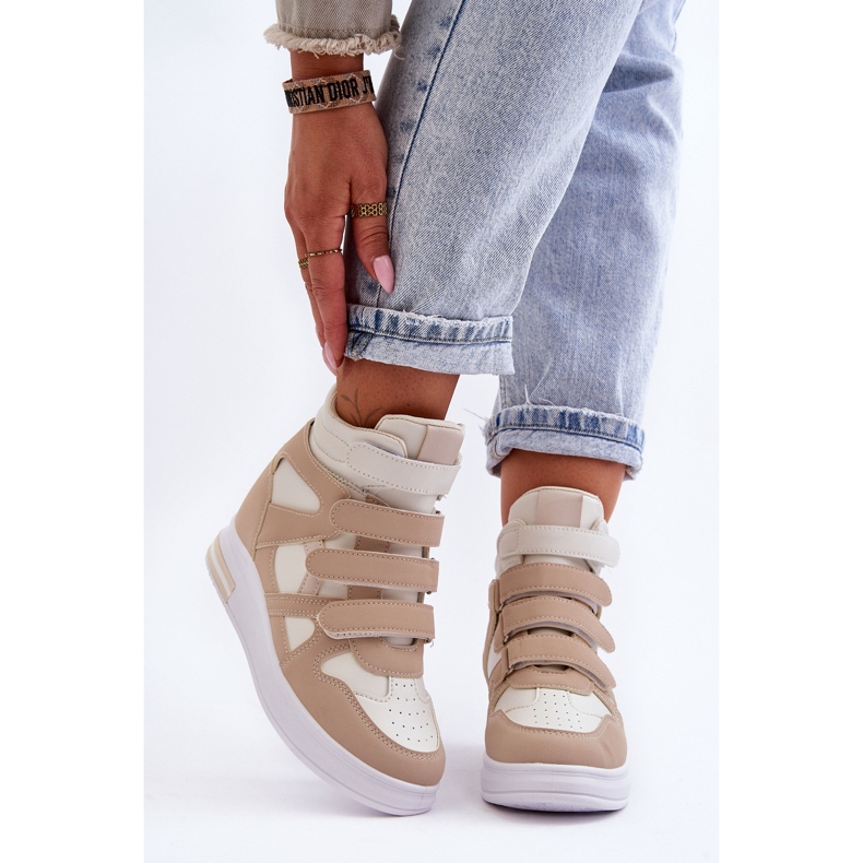PE1 Damen-Sneaker mit verstecktem Keilabsatz in Beige von Inari 1