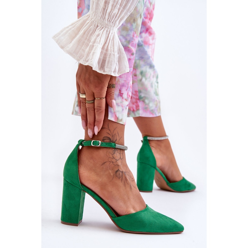 Wildlederpumps mit grünem Diamant-Zirkonia 2