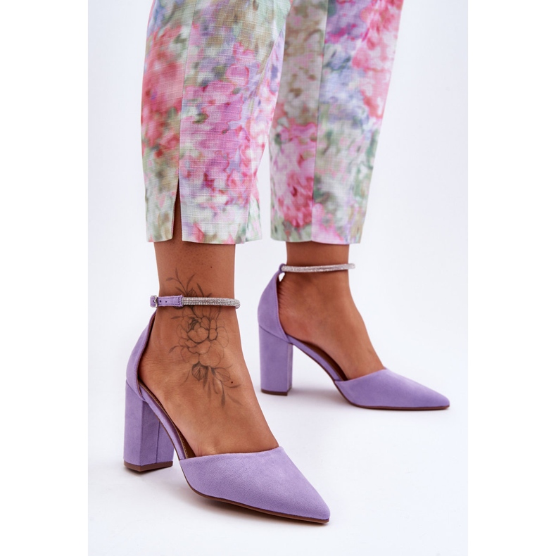 Wildlederpumps mit kubischem lila Diamanten violett 1