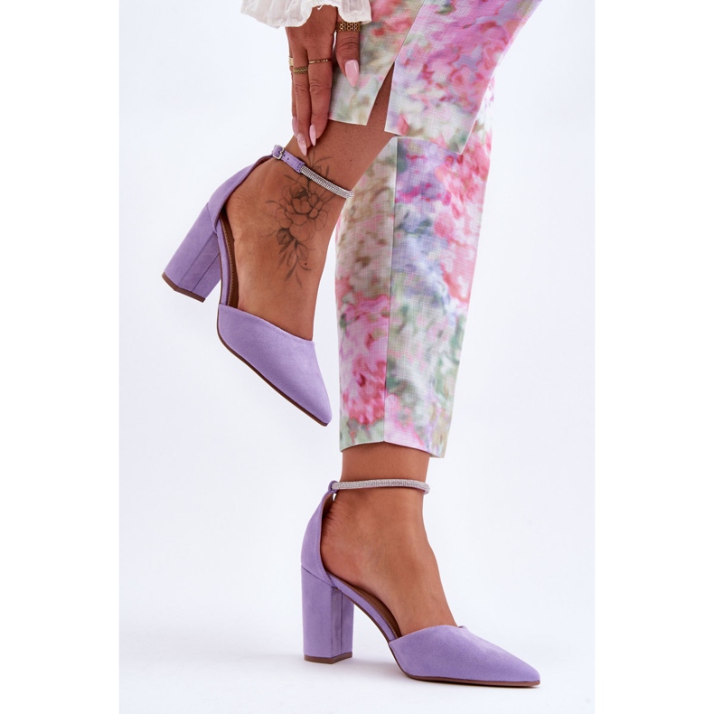 Wildlederpumps mit kubischem lila Diamanten violett 2