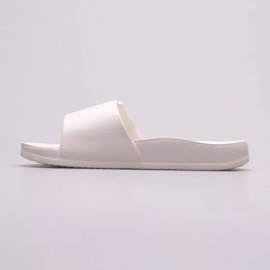 Outhorn-Hausschuhe W OTHSS23FFLIF055-11S beige 2