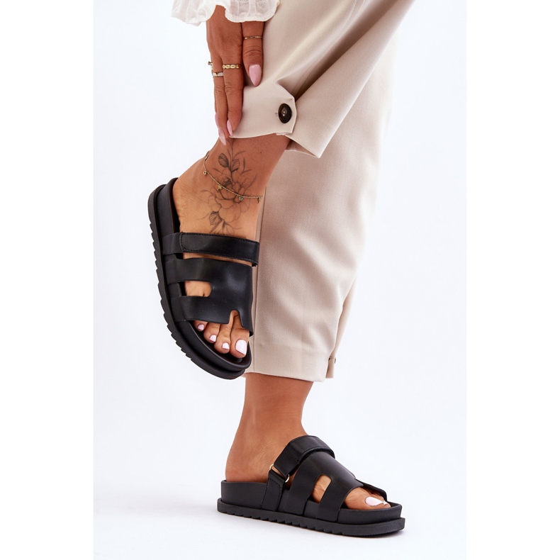 Klassische schwarze Molie-Hausschuhe für Damen 2