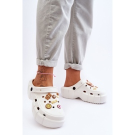 Damen-Schaumstoff-Pantoletten Crocs mit Verzierungen White Marlett weiß 2