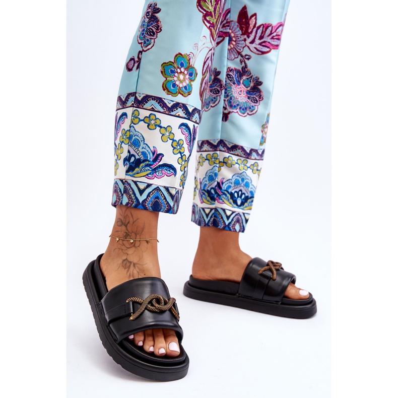 Damen-Sandalen mit Verzierung, Rückseite schwarz 1