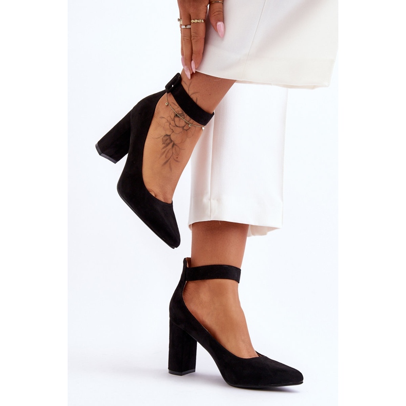 Elegante Pumps aus Wildleder in Schwarz von Gloria 2