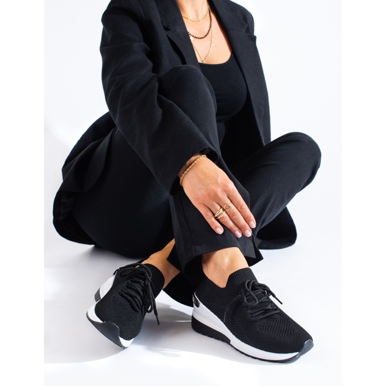 SHELOVET Schwarze Fitness-Turnschuhe 1