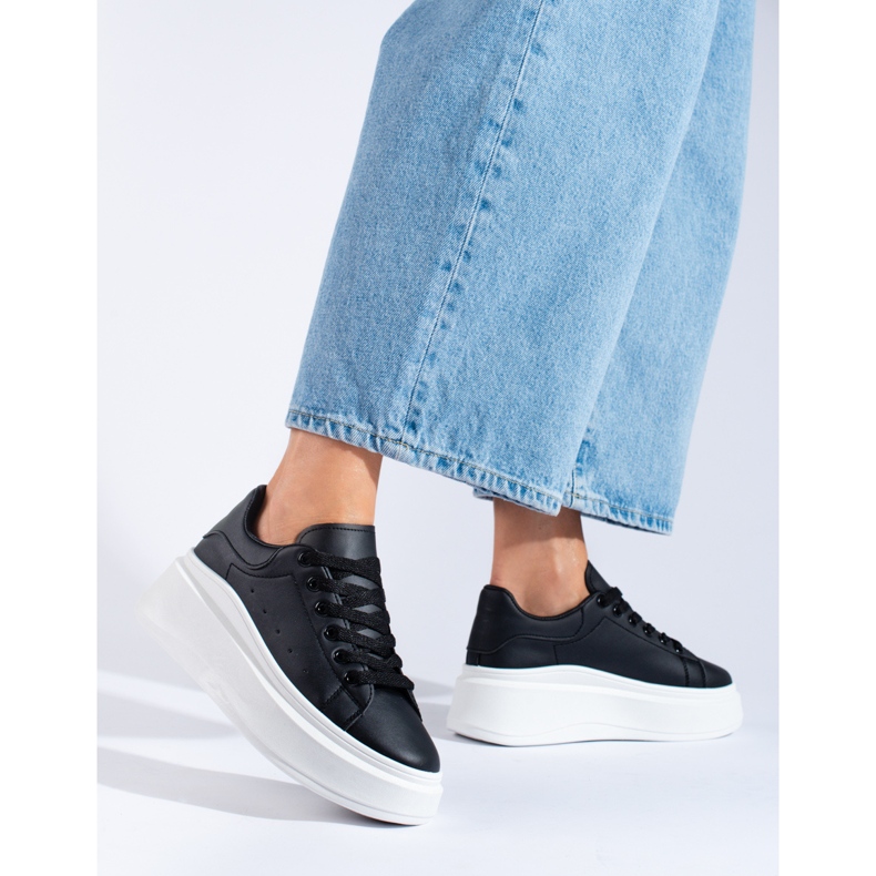 Schwarze Damen-Sportschuhe von Shelovet weiß 1