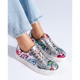 Silberne Sneakers mit Blumenmuster von Shelovet 1