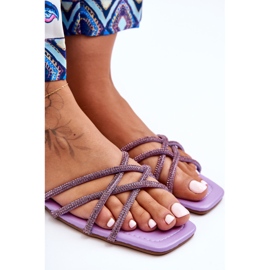 Damenhausschuhe mit Streifen und Juwelen Violett Leomi lila 2