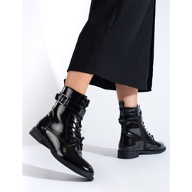 Shelovet schwarz lackierte Arbeiter 1