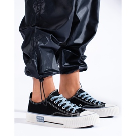 Schwarze Low-Top-Sneaker von Shelovet für Damen 1