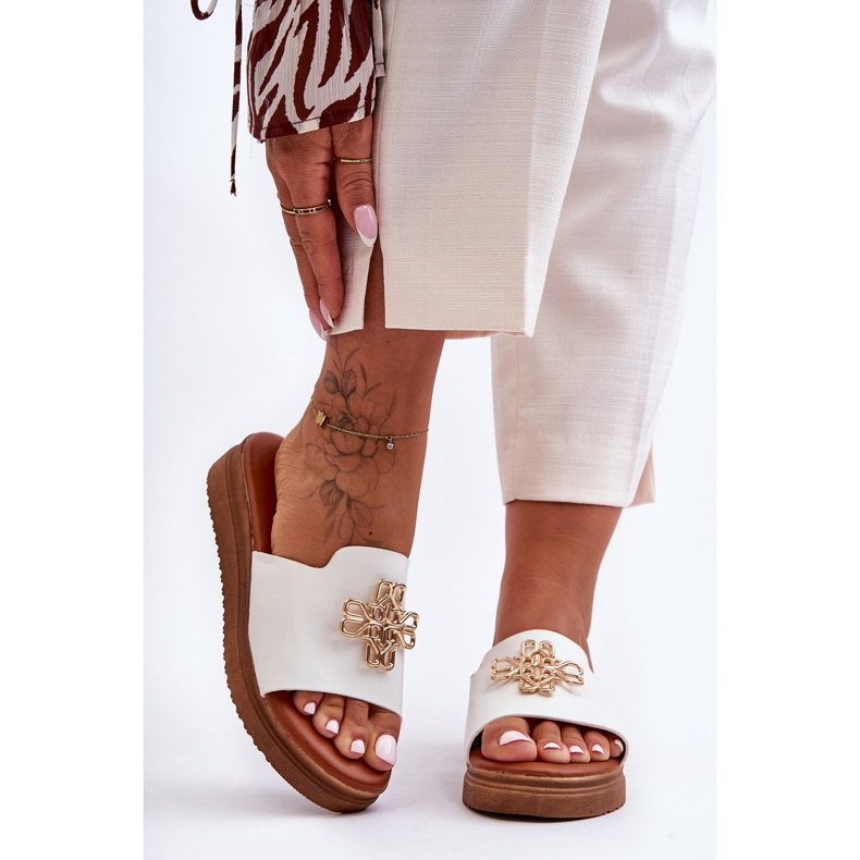 PG1 Damen-Plateauhausschuhe aus Leder mit weißer Azera-Dekoration 2