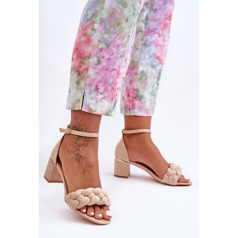 Essenza Beige Wildleder-Flechtsandalen 2