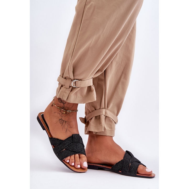 Schwarze Aversa-Stoffhausschuhe für Damen 1