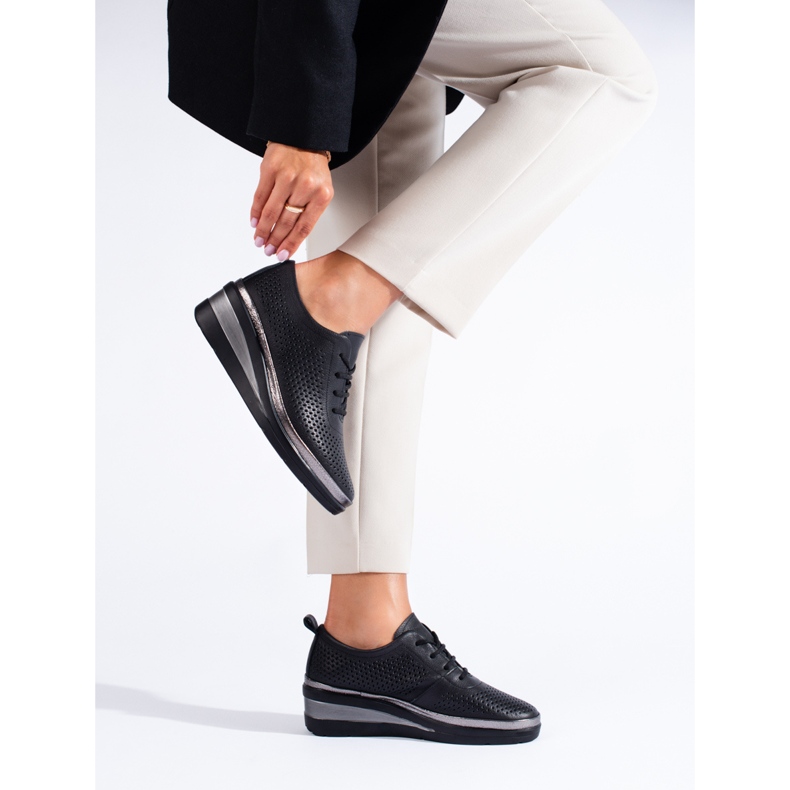 Schwarze Keilschuhe aus Leder von T.Sokolski 2