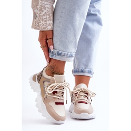 Sportschuhe auf einer massiven Sohle Beige Corena 1