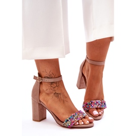 Modische High Heels Sandalen mit Ziersteinen Beige Love Me 3