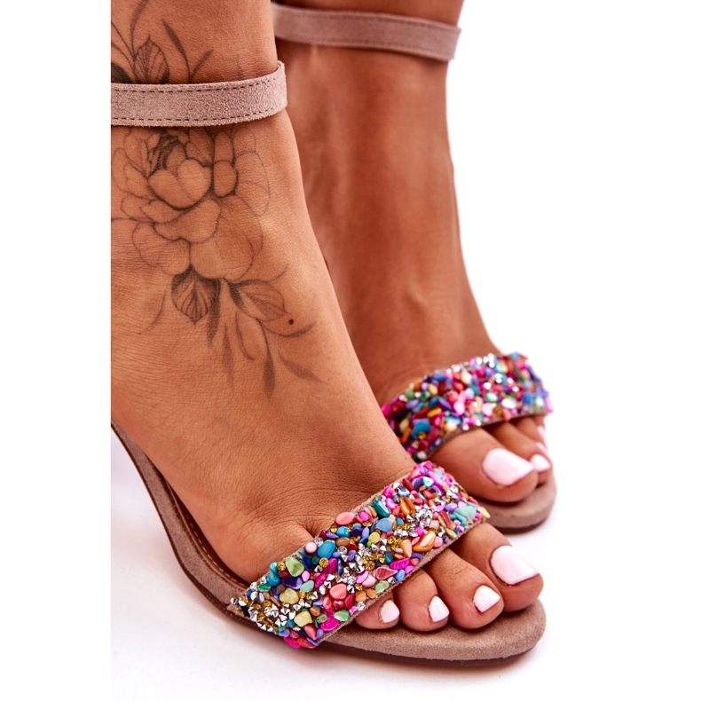 Modische High Heels Sandalen mit Ziersteinen Beige Love Me 1