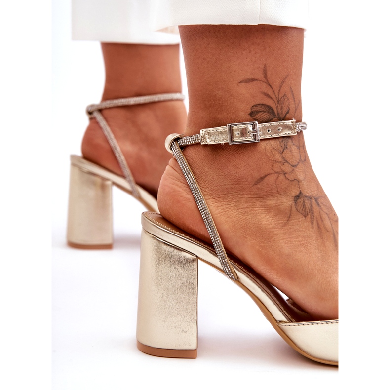 Öko-Lederpumps mit Zierriemen, Golden Lirosa 4