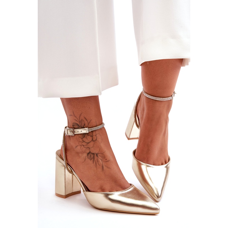 Öko-Lederpumps mit Zierriemen, Golden Lirosa 6