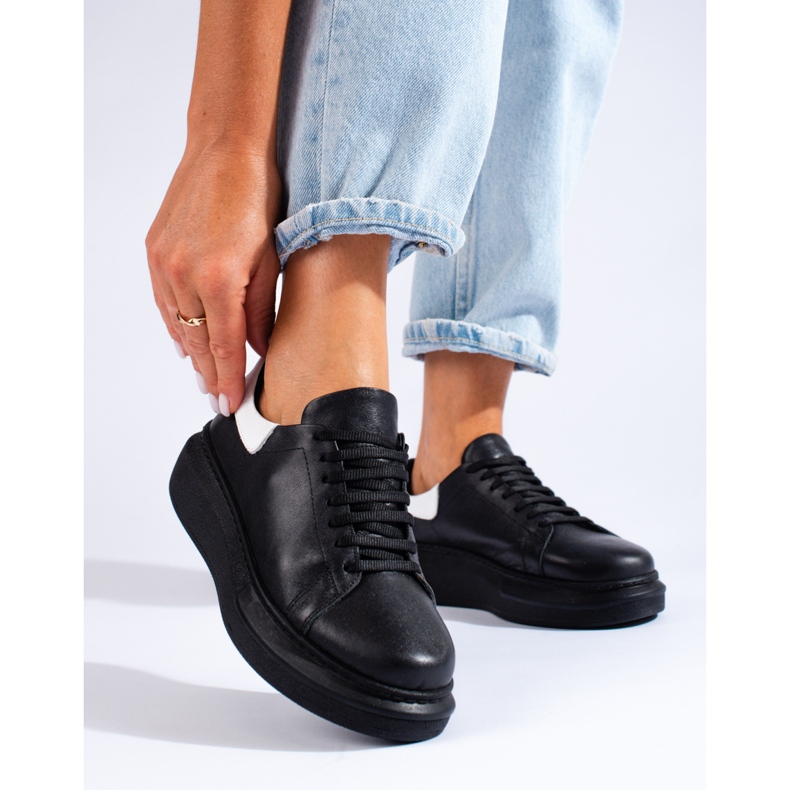 SHELOVET Schwarzer klassischer Damen-Sportschuh von T.Sokolski 2