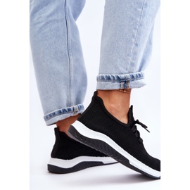 PG1 Klassische Slip-on-Sneaker aus Stoff in Schwarz von Gusto 2