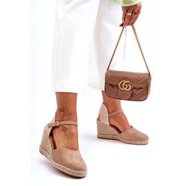 Wildlederbeige Keilsandalen 6