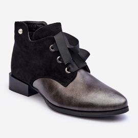 Flache Damen-Heels mit Schnürung in Schwarz von Meroni 1