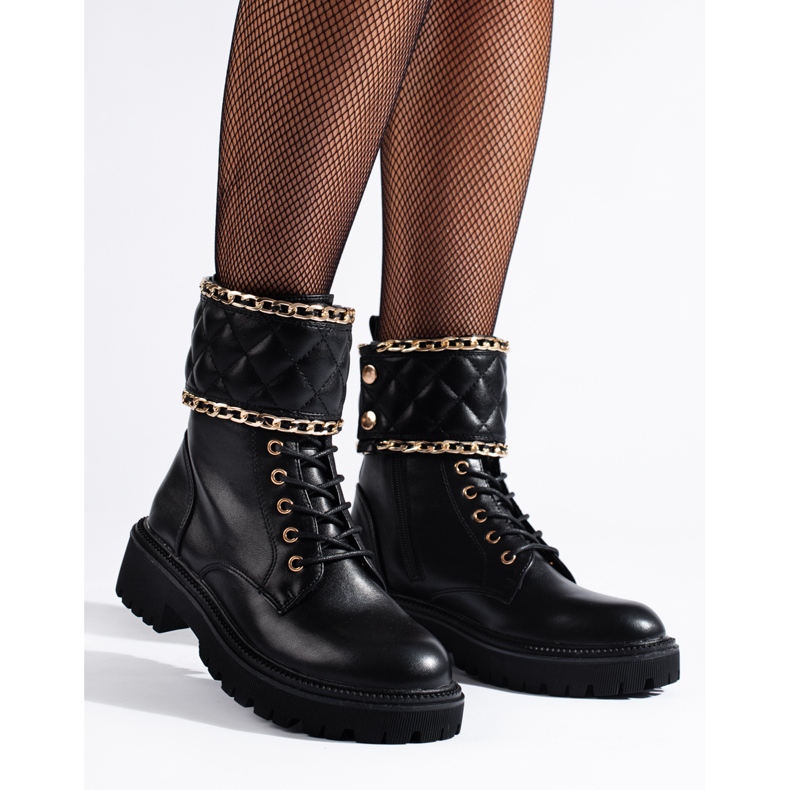 Shelovet-Arbeiterinnen mit gestepptem Ornament schwarz 1