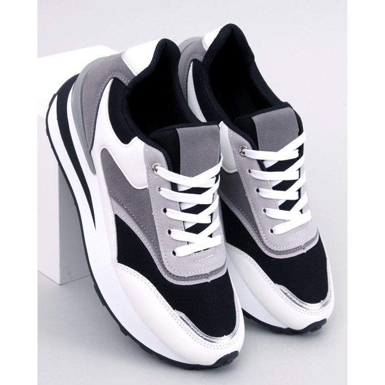 Catle Schwarze Damen-Sneaker 1