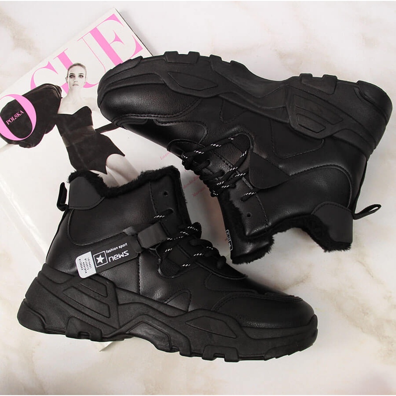 Isolierte Damen-Sneaker mit dicker Sohle, schwarz NEWS 2