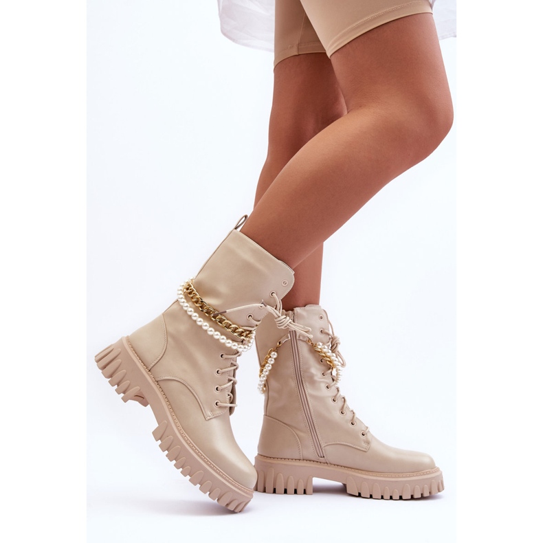 Hohe Lederarbeiter mit Kette, beige Namensschildkröte 2