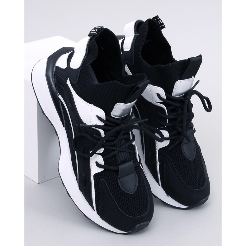 Schwarze Sockensneaker von Boyce 1