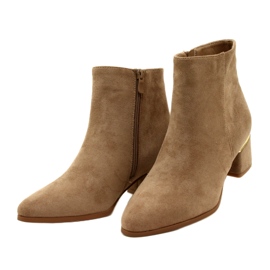 Evento Wildlederstiefel mit Goldverzierung, Beige 23BT35-6420 2